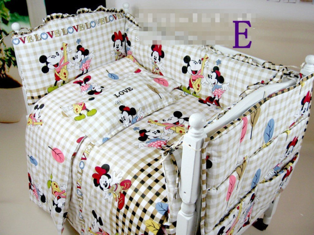 A Comfortable Mickey Mouse Baby Bedding â All Canopy Bed